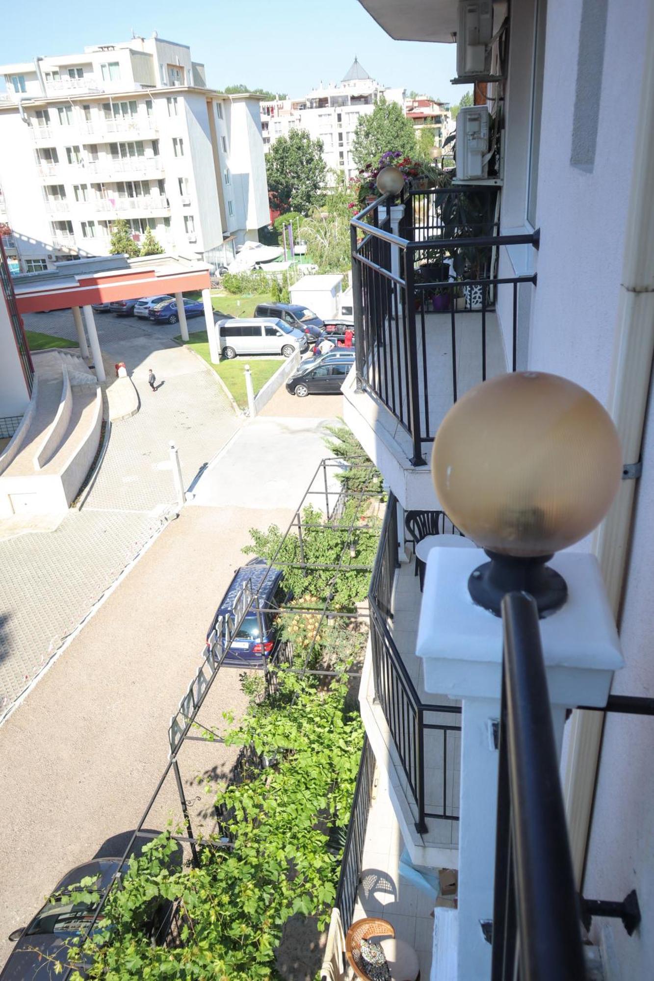Къща За Гости "Arawana" Sunny Beach Ngoại thất bức ảnh